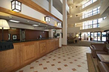 H I Express & Suites San Antonio Medical-Six Flags Exterior photo